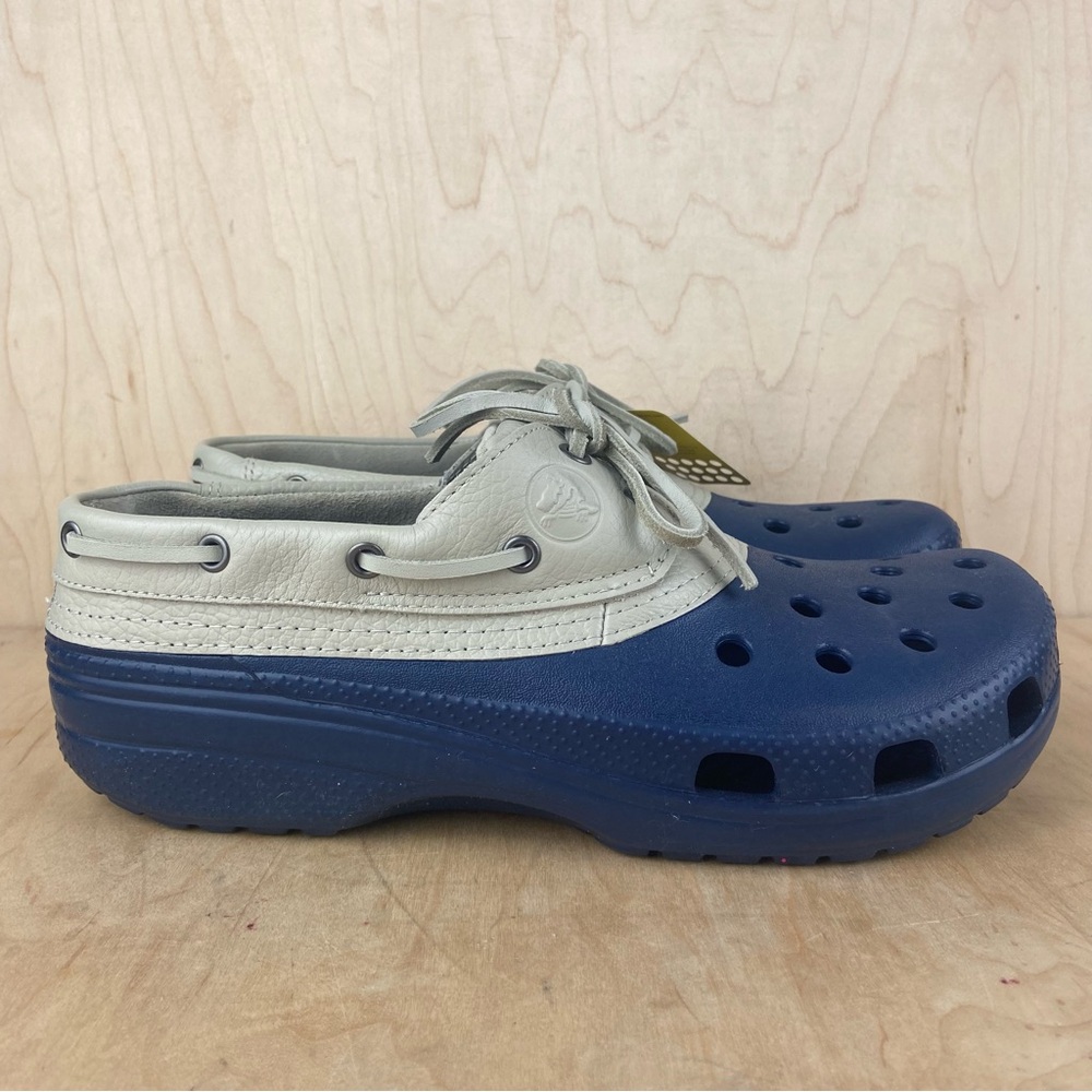Crocs Islander Pitcrew Sport Navy and Taupe Leather Boat Shoes Men’s Size 11